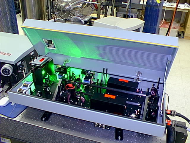 ndyag laser machine showing the insides