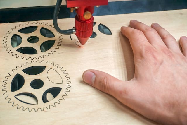 Laser Cutting Service / Laser Engraving Wood / Plastic / Perspex CAD CNC UK