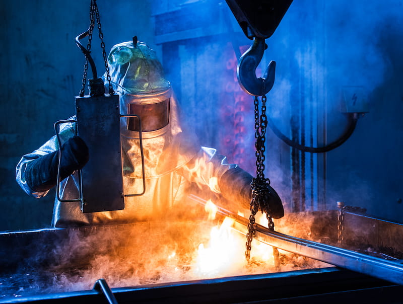 quenching steel in oil
